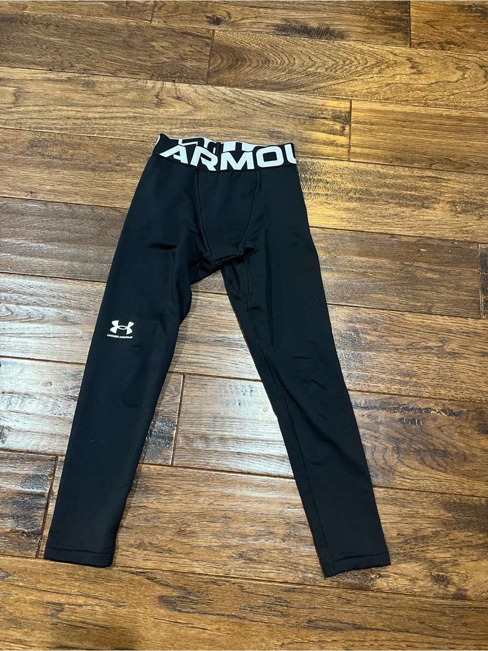 Under Armour XS Black Performance Leggings with White Waistband Logo